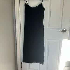 Midi Wilfred Black dress with slit on side
